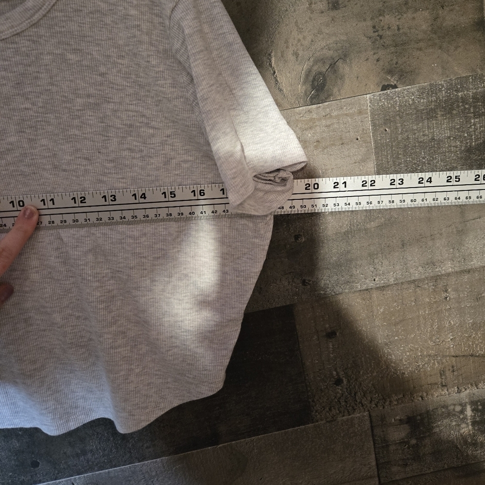 all in motion Light Heather Gray Crop Tee - Picture 5 of 5